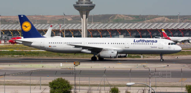 Экипажи Lufthansa будут бастовать два дня - Фото
