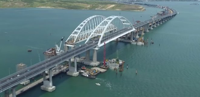 ЕС ввел санкции против российских компаний за мост в Крым - Фото
