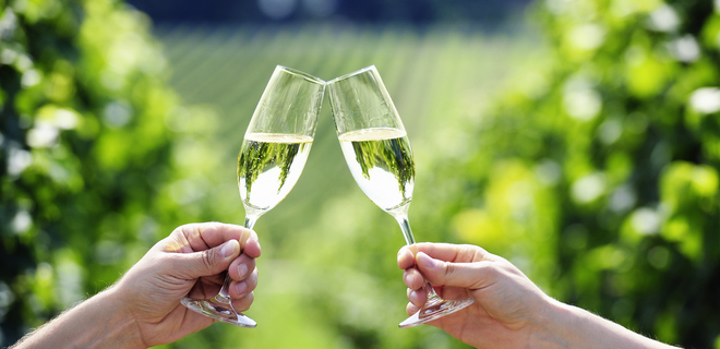 Шампанскому - 350 лет: 15 интересных фактов об игристом напитке - Фото