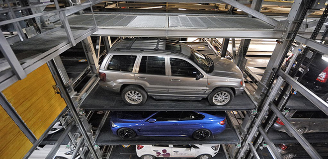 Минрегион предлагает разрешить автоматизированные гаражи для авто - Фото