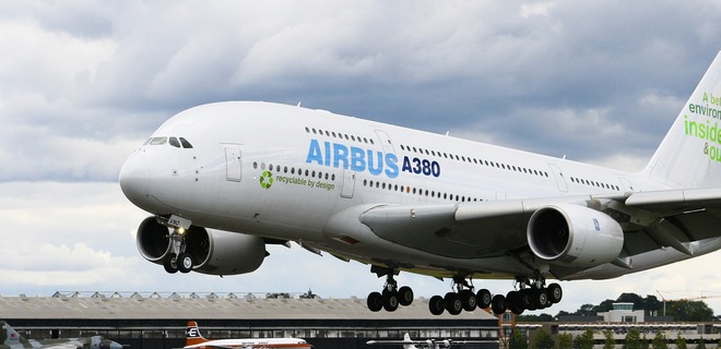 Детали для самолетов Airbus начали печатать на 3D принтере - Фото