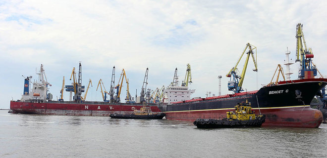 США и ЕС могут ввести санкции против портов РФ в Азовском море - Фото