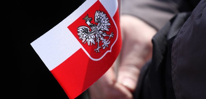 Почти 82% всех разрешений на работу в Польше получили украинцы - Фото