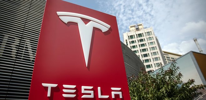 Маск предупредил сотрудников Tesla о рисках обвала акций компании - Фото