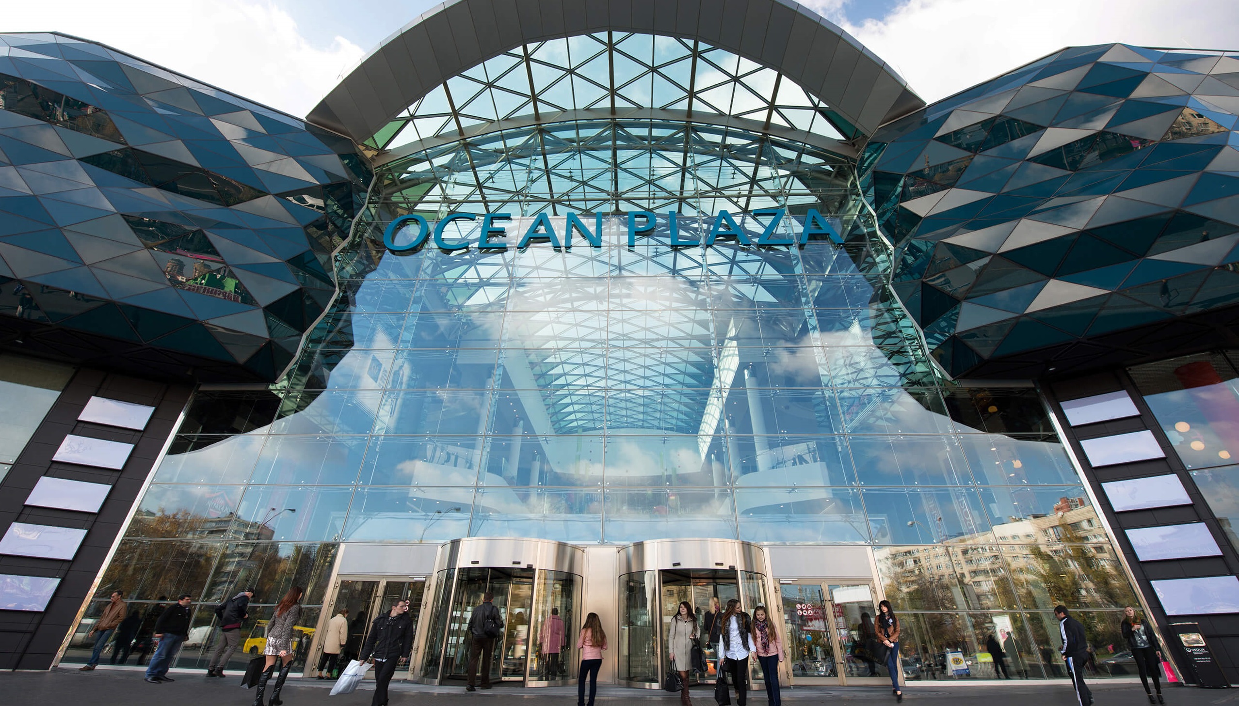 ТРЦ Ocean Plaza у Києві почне працювати з 11 серпня – Forbes – новини  України, – LIGA.net