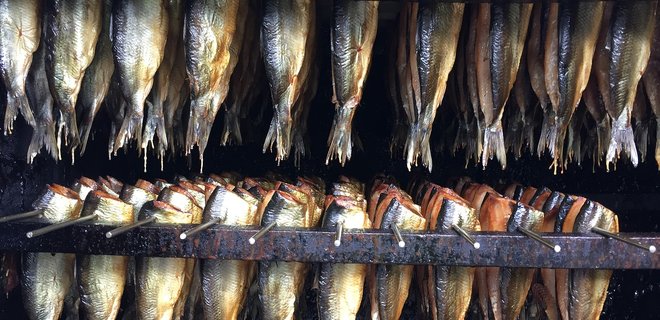 Теневой рынок копченой рыбы в Украине достиг 70% - Фото