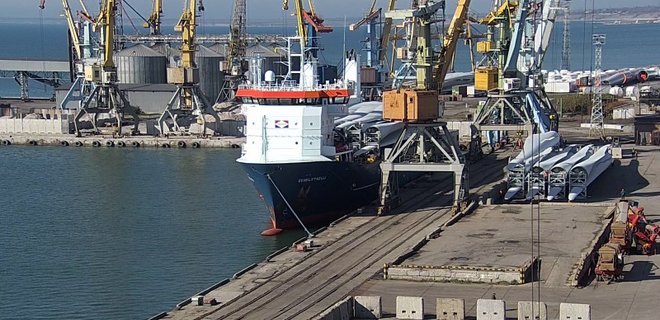 Украина придумала, как вернуть грузы в порты Бердянск и Мариуполь - Фото