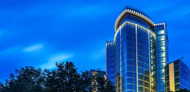 Суд закрыл часть отеля Hilton в Киеве - Фото
