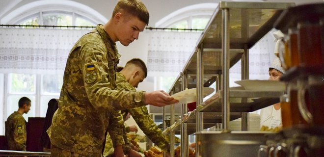АМКУ оштрафовал поставщиков питания для армии на 870 млн грн - Фото