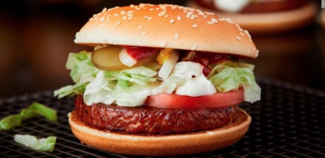 Американцы просят у McDonald's вегетарианское меню - Фото