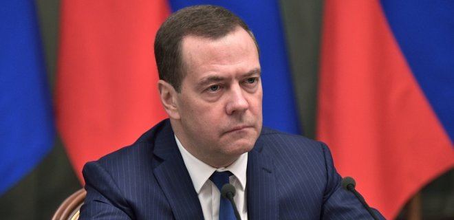 Медведев пригрозил Европе газом по 2000 евро из-за остановки Северного потока-2 - Фото
