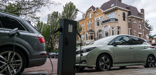 Амстердам запретил автомобили на бензине и дизеле с 2030 года - Фото