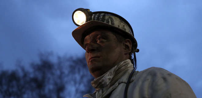 Кабмін затвердив механізм погашення 1,3 млрд грн зарплатних боргів перед шахтарями - Фото