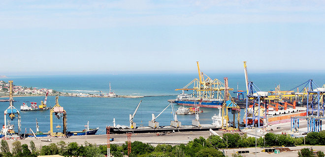 Китайская компания углубила порт Черноморск  - Фото