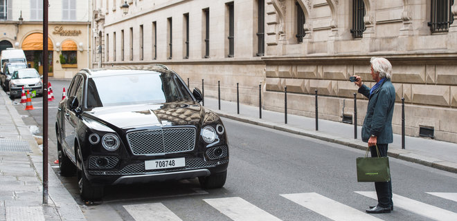 Bentley выпустит гибридные версии всех своих автомобилей - Фото