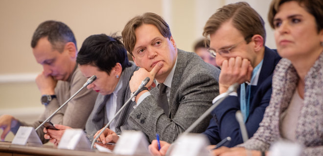 В Верховной Раде собирают подписи за отставку главы ФГИУ. Сенниченко назвал это давлением - Фото