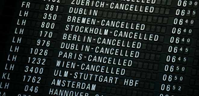 Lufthansa отменила 1300 рейсов из-за забастовки - Фото
