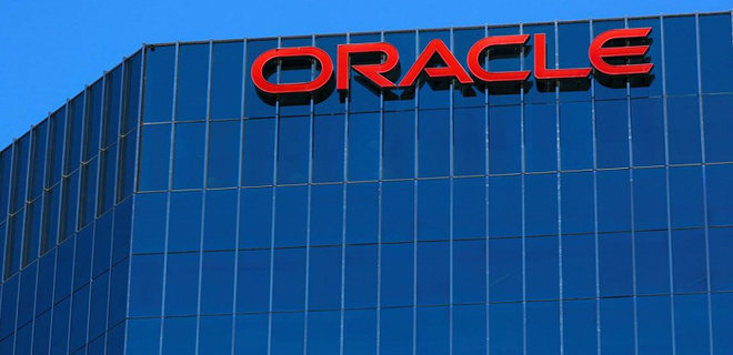 Oracle ответила на твит Зеленского, который призывал прекратить работу компании в России - Фото