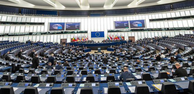 Європарламент продовжив безмитну торгівлю з Україною - Фото