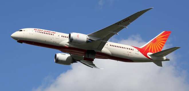 В Индии на продажу выставили авиакомпанию Air India - Фото