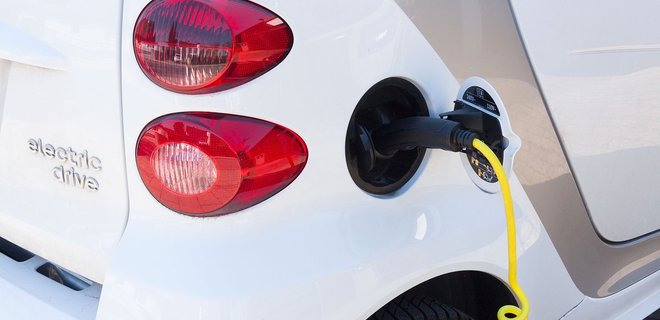 KLO, AMIC и Motto снизили цены на бензин и дизтопливо - Фото