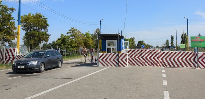 Компании РФ в Крыму массово закрывают данные о владельцах, чтобы избежать санкций  - Фото