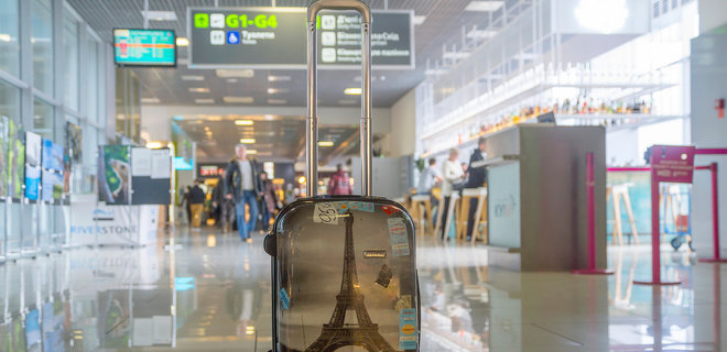 Аэропорт “Киев” открылся несмотря на карантин - Фото
