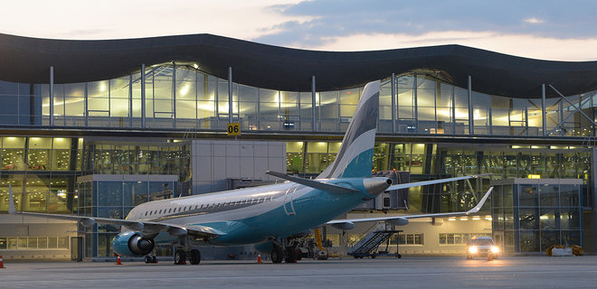 Аеропорти Києва працюють у штатному режимі - Фото