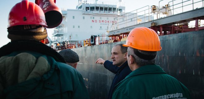 Альтернатива РФ. Украина приняла второй танкер нефти для Беларуси - Фото