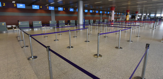 Украина открыла пункты пропуска в аэропортах и разрешила въезд иностранцам - Фото