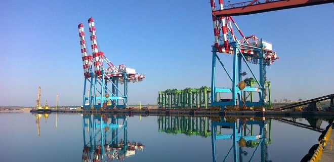 Грузооборот портов Украины из-за войны упал втрое – с 153 млн тонн до менее 51 млн - Фото