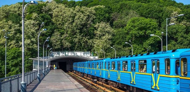Общественный транспорт Киева переходит на электронный билет - Фото