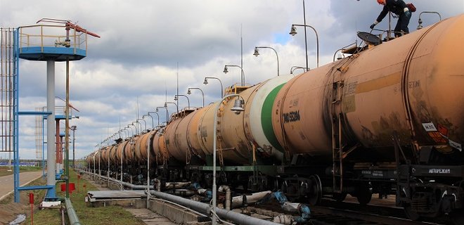 Россия сняла запрет на экспорт в Украину ряда нефтепродуктов - Фото