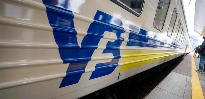 Укрзалізниця предупредила о задержке поездов из-за отключения электроэнергии - Фото