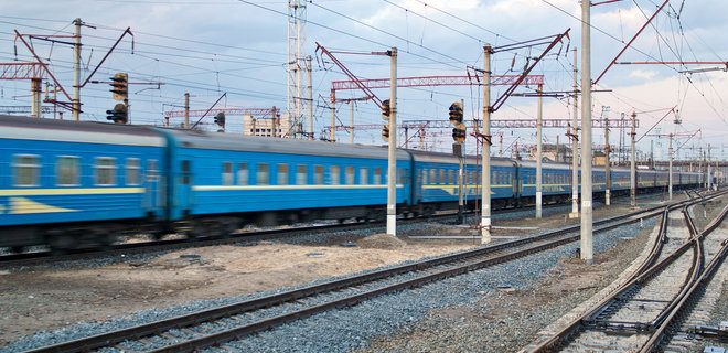СБУ сообщает о схеме в УЗ на 200 млн грн при ремонте пассажирских вагонов - Фото