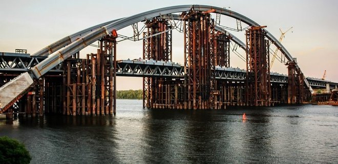 Трос, мост, мэр: Подольский мост опять могут не достроить. Теперь из-за бизнес-конфликта - Фото