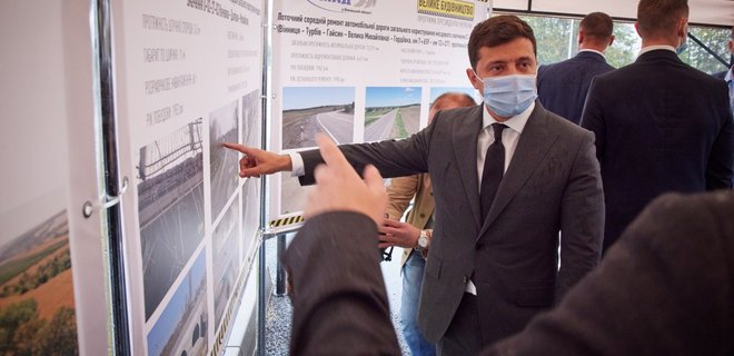 Зеленский пообещал построить в Виннице аэропорт в ходе своей каденции - Фото