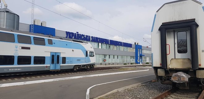 Укрзализныця вернет на маршруты двухэтажные поезда Skoda, закупленные под Евро-2012 - Фото