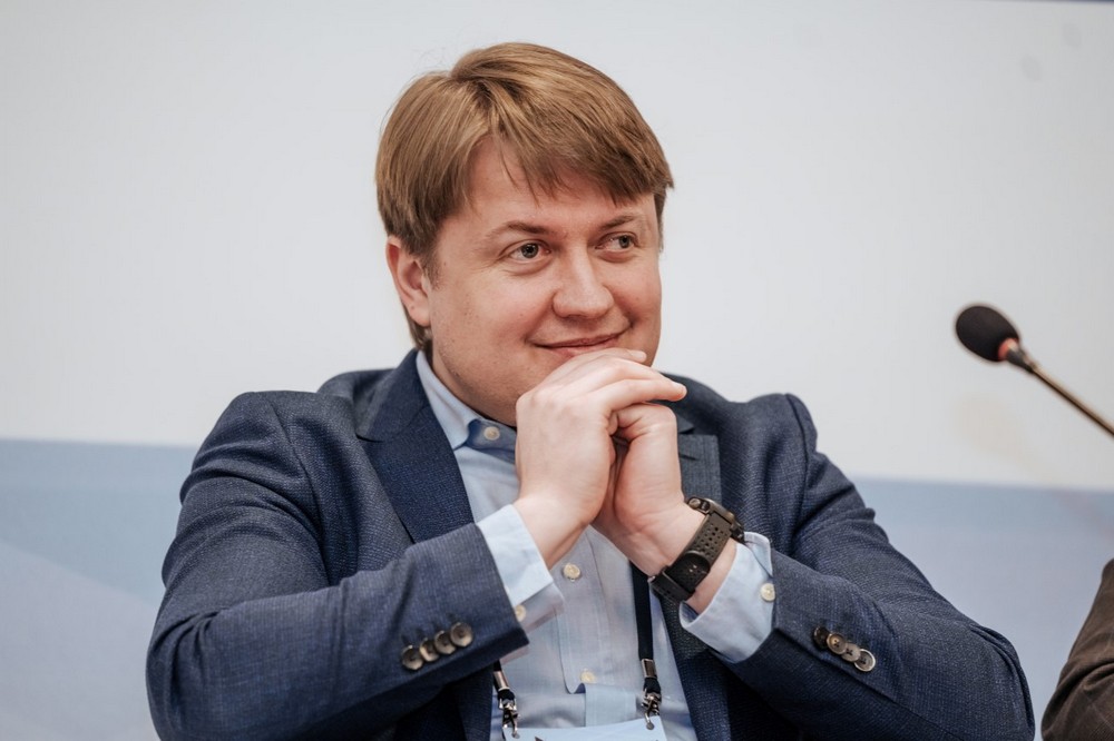 Война против ДТЭК, звонок Коломойского и дорогой зеленый тариф. Интервью с Андреем Герусом - Фото