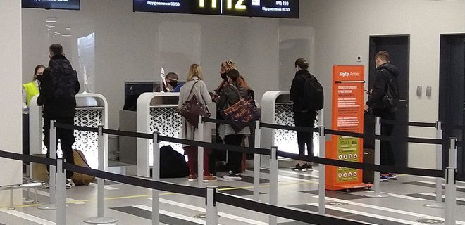 Новый терминал аэропорта Запорожье принял первых пассажиров – фото - Фото