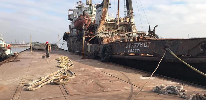 Разлив нефти в Черном море. АМПУ хотела скрыть факт происшествия – Госэкоинспекция - Фото
