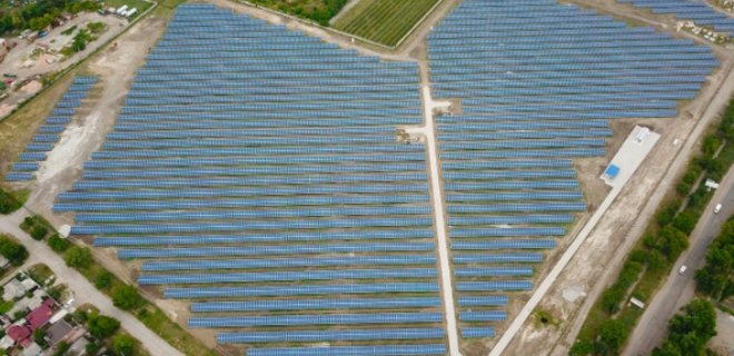 Катарская компания покупает две СЭС у UPD Renewables Василия Хмельницкого - Фото
