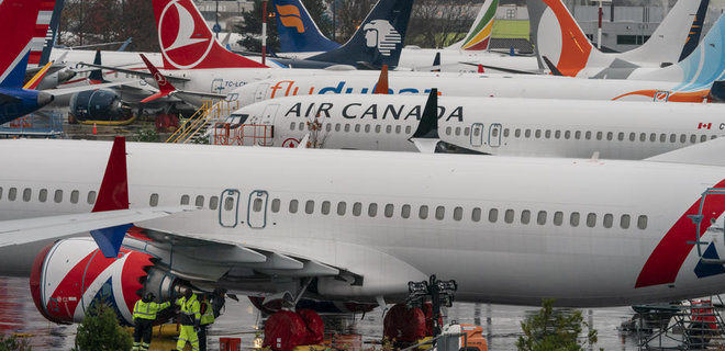 У Boeing 737 Max опять проблемы: пилотам пришлось отключить двигатель во время полета  - Фото
