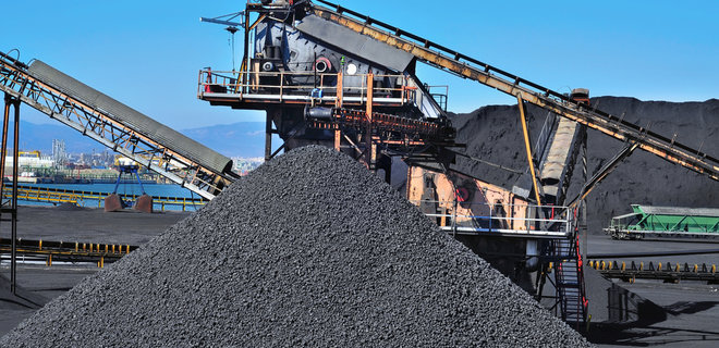 Центренерго імпортує 1,5 млн тонн вугілля, щоб уникнути віялових відключень взимку - Фото