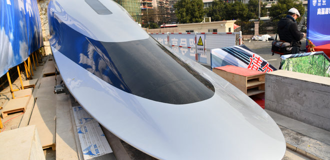 Скорость самолета. Китай испытал прототип поезда на магнитной подушке: фото, видео - Фото
