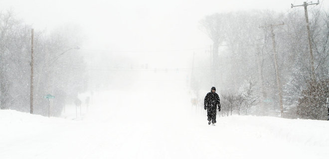 УЗ попередила українців про запізнення потягів через снігопад на заході України - Фото