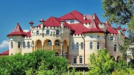 Античные замки и мавзолеи – как богатые украинцы ностальгируют по прошлому. 6 примеров