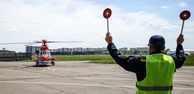ГСЧС получила от Франции шестой спасательный вертолет Super Puma: фото, видео - Фото
