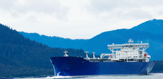 Морской экспорт российской нефти после новых санкций рухнул на 22% - Фото
