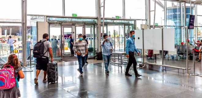 Аэропорт Борисполь упростил прохождение паспортного контроля. Что убрали   - Фото